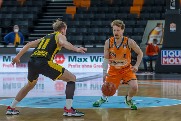 定位球和密 定位球和密