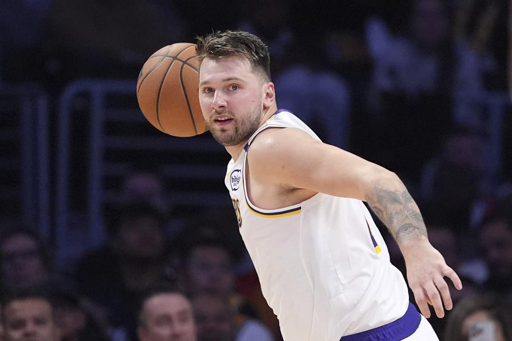 3场停赛 3场停赛