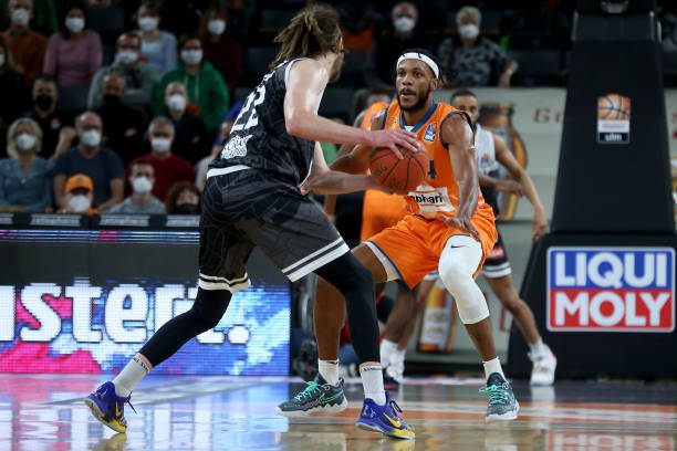 除了爱德华 除了爱德华