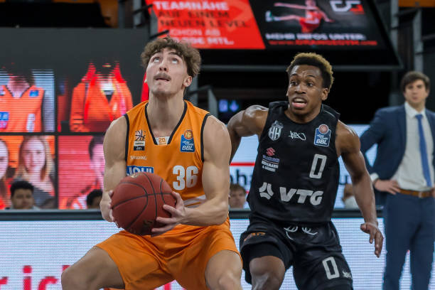 中国队采取 中国队采取